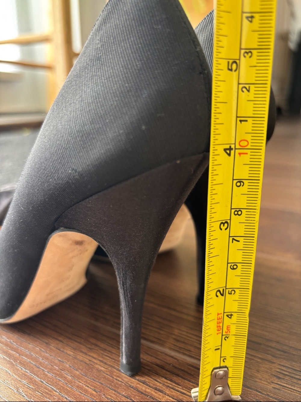 Kate Spade Black Pointed-Toe Pumps with Rosette Accent size 6 1/2 - Picture 5 of 10